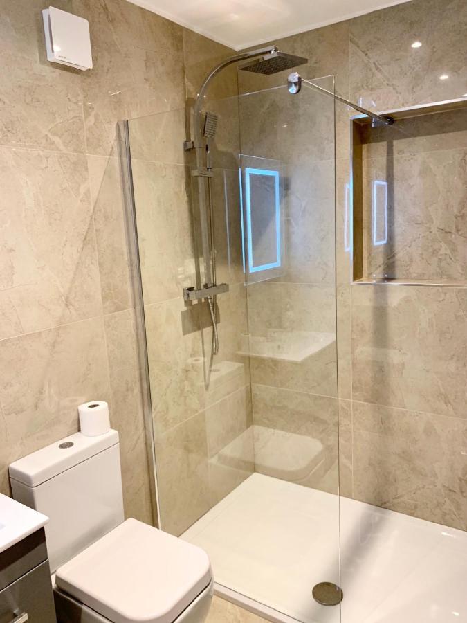 Modern 2 Bedroom Apartment With Private Garden Near Canary Wharf Londres Exterior foto